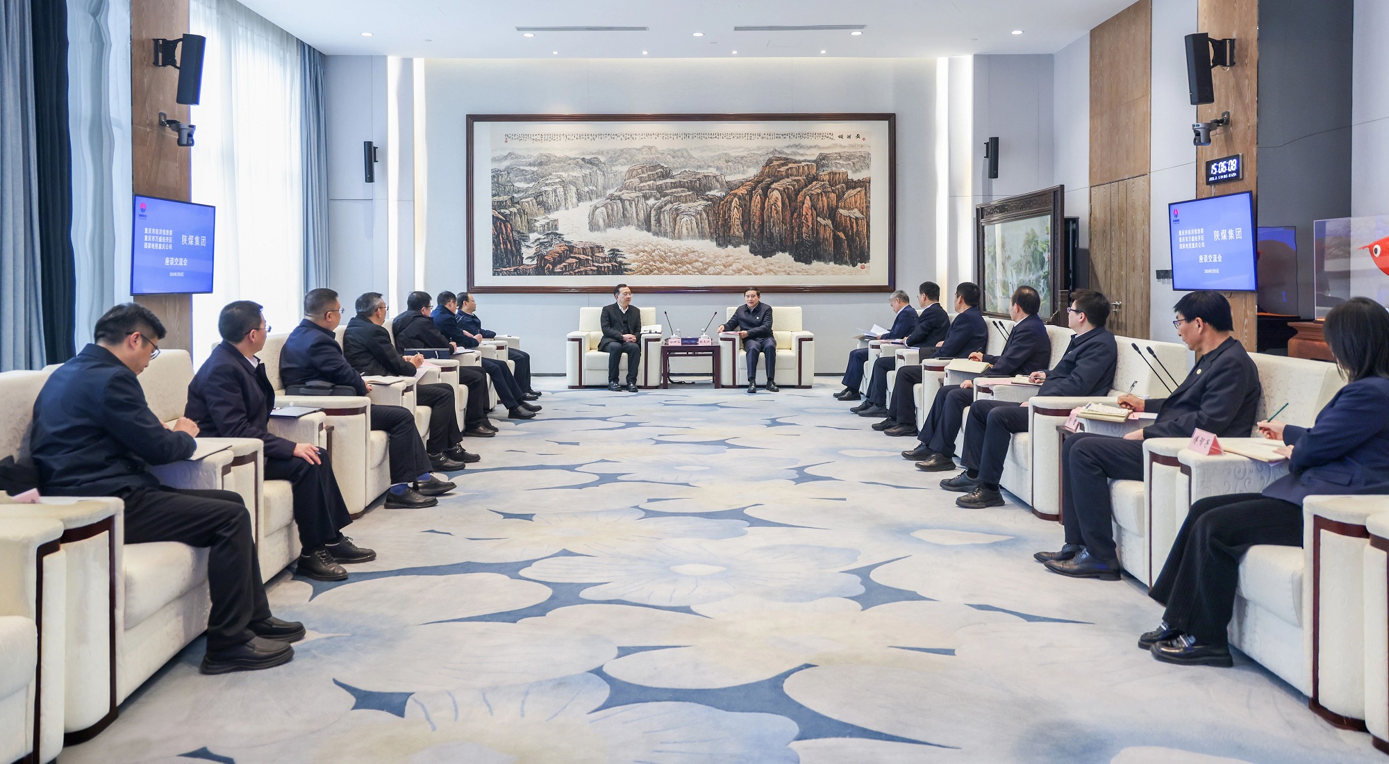 071770423880210793.jpg 69854e5742b20.jpg